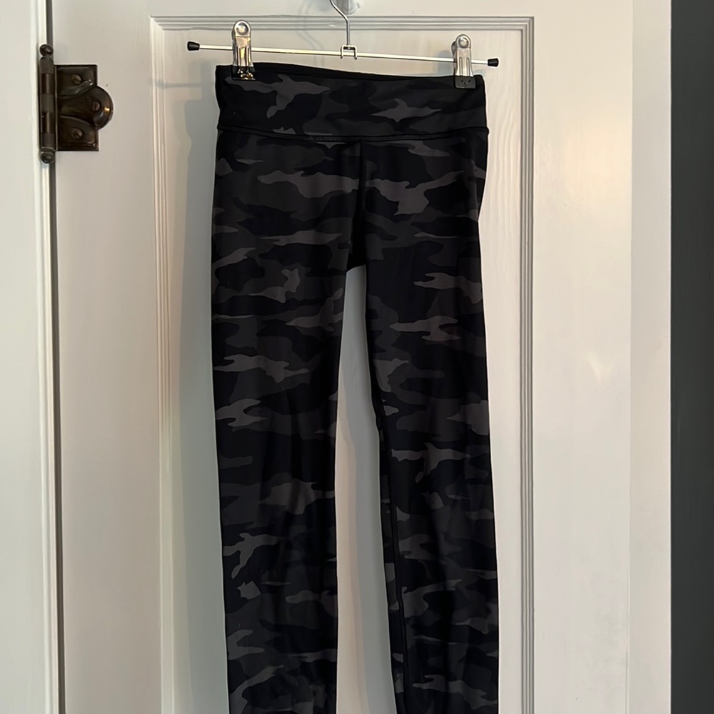Girls Athleta leggings